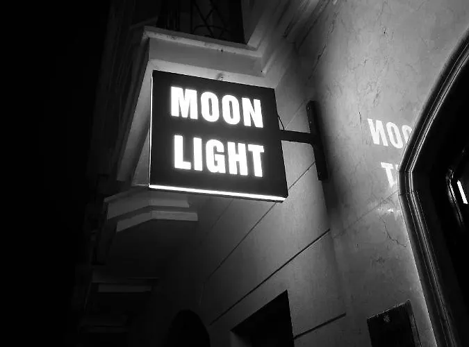 Hotel Moonlight