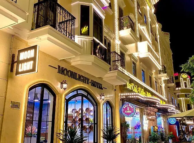 Moonlight Hotel 3*