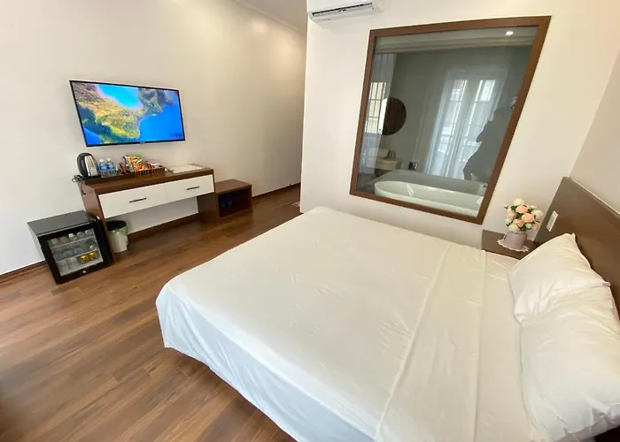 Moonlight Hotel